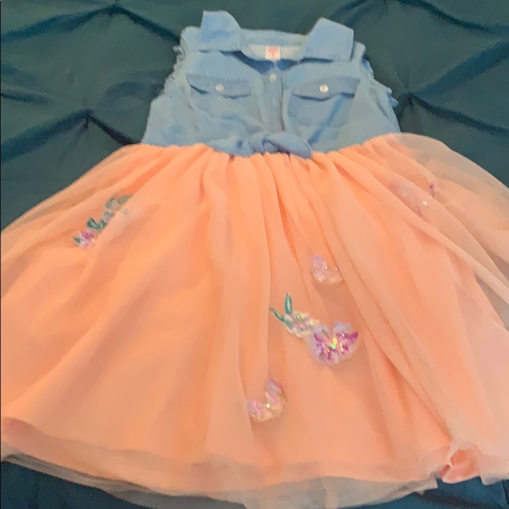 Girls dress
